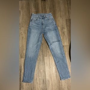 American Eagle Stretch Mom Jeans